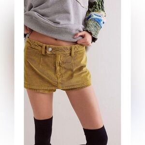 We The Free Gala-Vanting Cord Low Rise Mini Skort Yellow Green Size 30 NWT